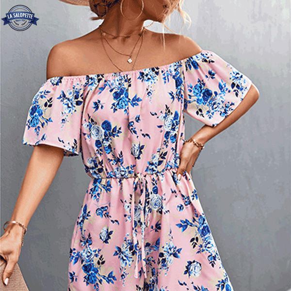 Lyserød playsuit i blomstret stil